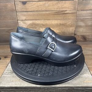 Dansko Womens Size US 8.5-9 EU 39 Leather Black Tamara Buckle Slip On Heel Shoe